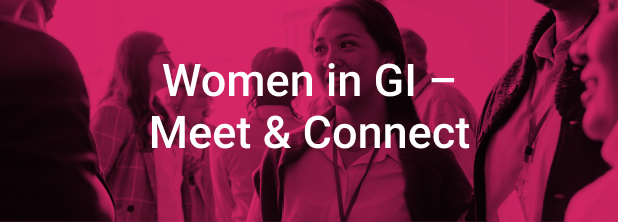 Women in GI – Meet & Connect.  Im Hintergrund Frauen im persönlichen Gespräch bei einer Networking-Veranstaltung mit pinkem Farbfilter.
