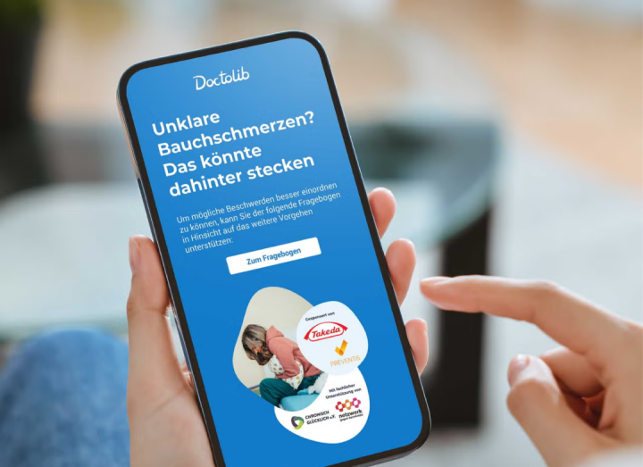 Ansicht einer Doctolib-App auf einem Smartphone